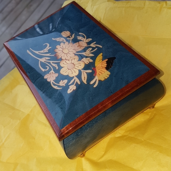 Handcrafted jewelry music box mozart minuet - Picture 2 of 10